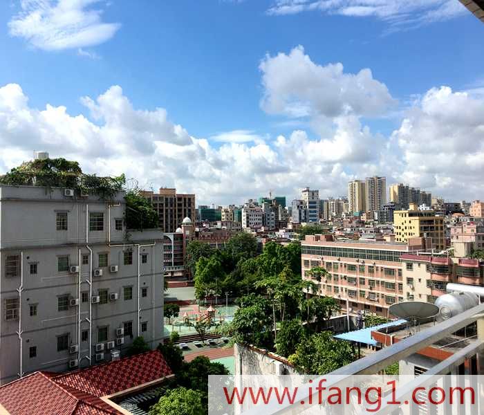 <a href=/dalingshan/ target=_blank class=infotextkey>大嶺山小產權房</a>交易